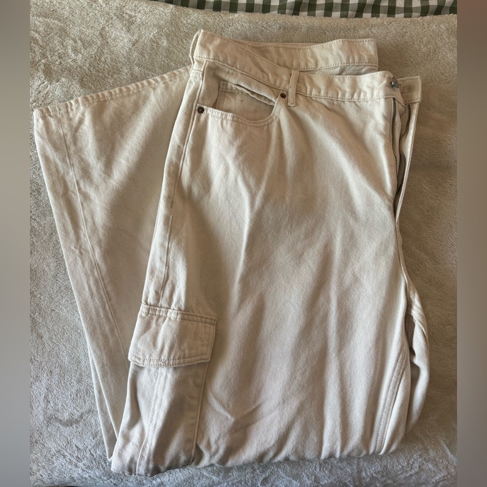 Old Navy Sky High Wide Leg Cargo Pant